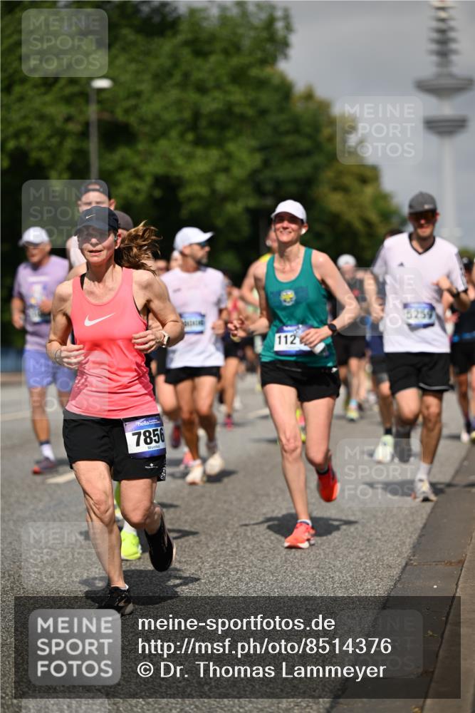29.06.2025 - hella hamburg halbmarathon Dr. Thomas Lammeyer http://msf.ph/oto/8514376 29.06.2025 10:02:23 Kennedybrücke 1034, 1285, 1727, 1815, 2029, 2034, 2417, 2518, 2656, 2711, 2883, 3041, 3114, 3334, 3819, 3859, 4152, 4167, 4903, 5077, 5259, 5305, 5378, 5721, 5775, 5894, 6272, 6433, 6580, 6592, 6657, 6754, 6759, 6877, 7369, 7732, 7856, 7896, 8311, 8393, 8590, 8825, 9012, 9562, 9770, 10084, 10724, 11214, 11416 meine-sportfotos.de
