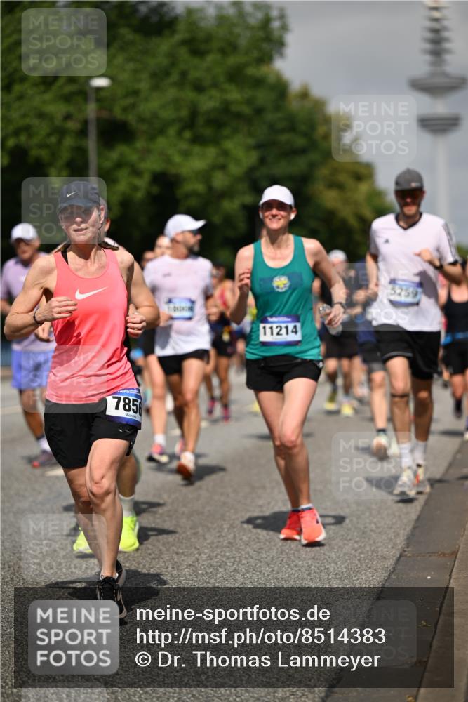 29.06.2025 - hella hamburg halbmarathon Dr. Thomas Lammeyer http://msf.ph/oto/8514383 29.06.2025 10:02:23 Kennedybrücke 1034, 1285, 1727, 1815, 2029, 2034, 2417, 2518, 2656, 2711, 2883, 3041, 3114, 3334, 3819, 3859, 4152, 4167, 4903, 5077, 5259, 5305, 5378, 5721, 5775, 5894, 6272, 6433, 6580, 6592, 6657, 6754, 6759, 6877, 7369, 7732, 7856, 7896, 8311, 8393, 8590, 8825, 9012, 9562, 9770, 10084, 10724, 11214, 11416 meine-sportfotos.de