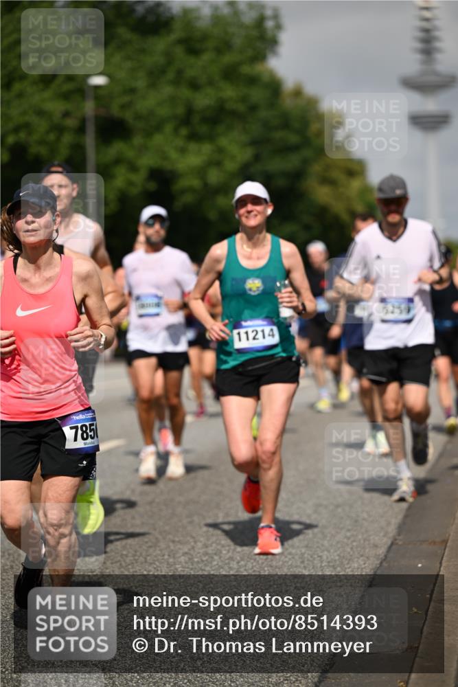 29.06.2025 - hella hamburg halbmarathon Dr. Thomas Lammeyer http://msf.ph/oto/8514393 29.06.2025 10:02:24 Kennedybrücke 1034, 1285, 1727, 1815, 2029, 2034, 2417, 2518, 2656, 2711, 2883, 3041, 3114, 3334, 3819, 3859, 3952, 4152, 4167, 4903, 5077, 5259, 5305, 5378, 5721, 5775, 5894, 6272, 6433, 6580, 6592, 6657, 6754, 6759, 6877, 7369, 7732, 7856, 7896, 8311, 8393, 8825, 9012, 9562, 9770, 10084, 10724, 11214, 11416 meine-sportfotos.de