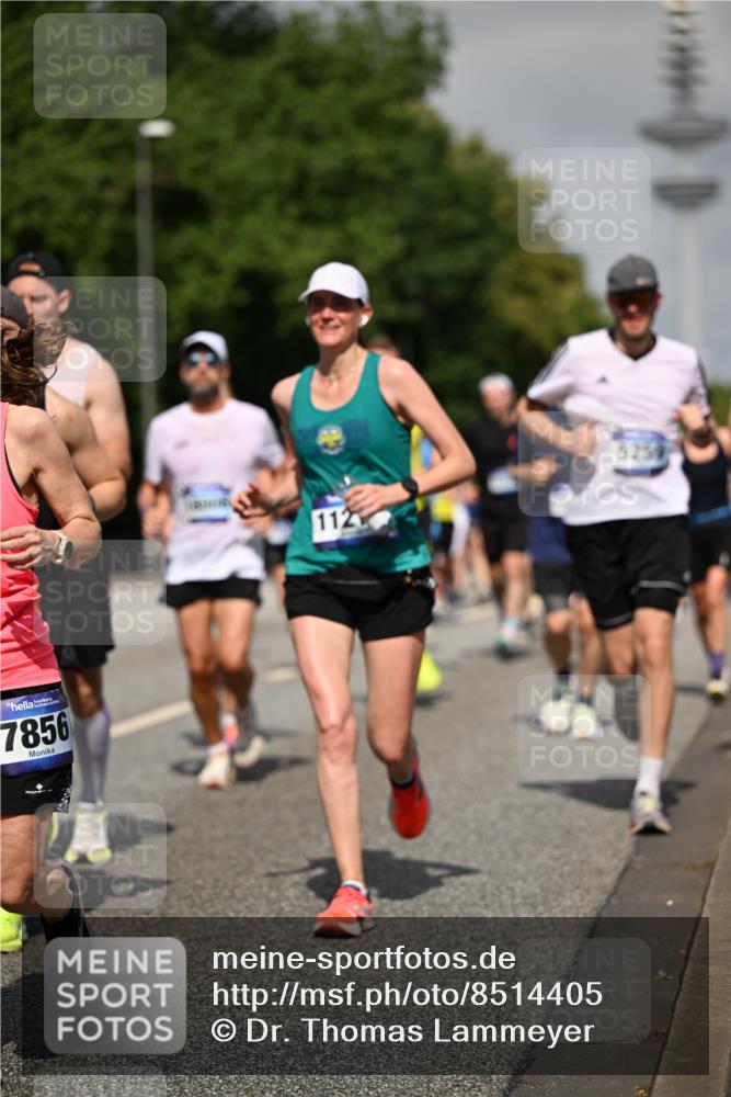 29.06.2025 - hella hamburg halbmarathon Dr. Thomas Lammeyer http://msf.ph/oto/8514405 29.06.2025 10:02:24 Kennedybrücke 1034, 1285, 1727, 1815, 2029, 2034, 2417, 2518, 2656, 2711, 2883, 3041, 3114, 3334, 3819, 3859, 3952, 4152, 4167, 4903, 5077, 5259, 5305, 5378, 5721, 5775, 5894, 6272, 6433, 6580, 6592, 6657, 6754, 6759, 6877, 7369, 7732, 7856, 7896, 8311, 8393, 8825, 9012, 9562, 9770, 10084, 10724, 11214, 11416 meine-sportfotos.de
