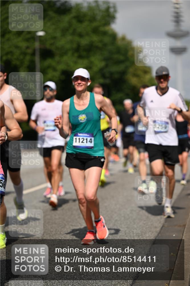 29.06.2025 - hella hamburg halbmarathon Dr. Thomas Lammeyer http://msf.ph/oto/8514411 29.06.2025 10:02:24 Kennedybrücke 1034, 1285, 1727, 1815, 2029, 2034, 2417, 2518, 2656, 2711, 2883, 3041, 3114, 3334, 3819, 3859, 3952, 4152, 4167, 4903, 5077, 5259, 5305, 5378, 5721, 5775, 5894, 6272, 6433, 6580, 6592, 6657, 6754, 6759, 6877, 7369, 7732, 7856, 7896, 8311, 8393, 8825, 9012, 9562, 9770, 10084, 10724, 11214, 11416 meine-sportfotos.de