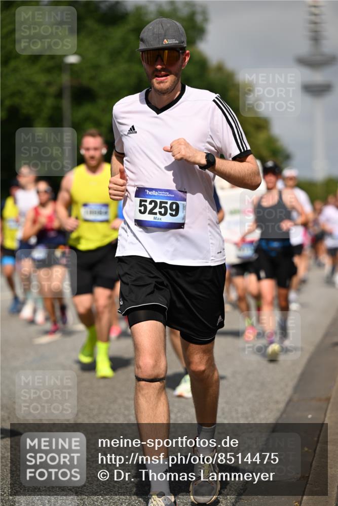 29.06.2025 - hella hamburg halbmarathon Dr. Thomas Lammeyer http://msf.ph/oto/8514475 29.06.2025 10:02:26 Kennedybrücke 1034, 1285, 1727, 1815, 2029, 2034, 2417, 2518, 2656, 2711, 2883, 3041, 3114, 3334, 3819, 3859, 3952, 4152, 4167, 4903, 5077, 5259, 5305, 5378, 5721, 5775, 5894, 6272, 6433, 6580, 6592, 6657, 6754, 6759, 6877, 7369, 7732, 7856, 8311, 8393, 8825, 9012, 9562, 9770, 10084, 10724, 11214 meine-sportfotos.de
