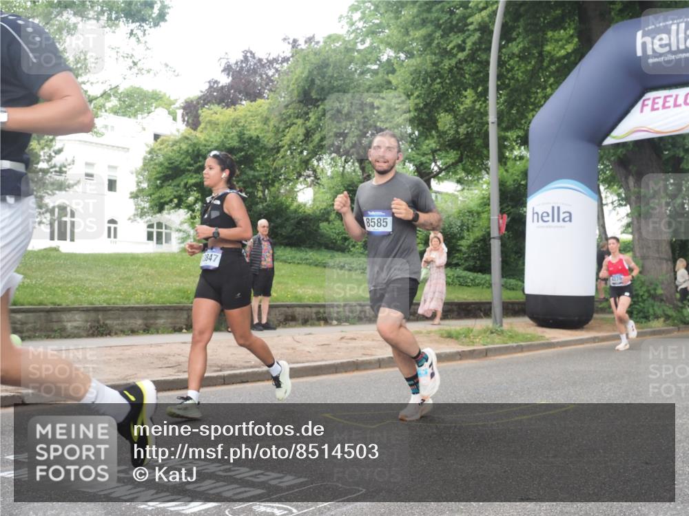 29.06.2025 - hella hamburg halbmarathon KatJ http://msf.ph/oto/8514503 29.06.2025 10:46:11 Zwischen KM18-KM19 3425, 3983, 4502, 6997, 7065, 7287, 8585 meine-sportfotos.de