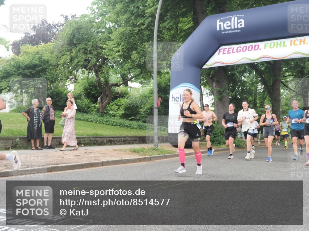 29.06.2025 - hella hamburg halbmarathon KatJ http://msf.ph/oto/8514577 29.06.2025 10:46:14 Zwischen KM18-KM19 2780, 3983, 4502, 6220, 7065, 8585 meine-sportfotos.de