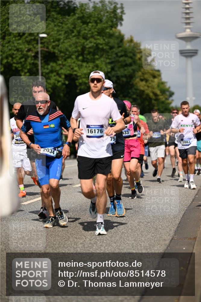29.06.2025 - hella hamburg halbmarathon Dr. Thomas Lammeyer http://msf.ph/oto/8514578 29.06.2025 10:02:29 Kennedybrücke 1034, 1285, 1410, 1727, 1815, 2029, 2034, 2518, 2656, 2883, 3041, 3334, 3819, 3859, 3952, 4152, 4167, 5077, 5259, 5305, 5378, 5721, 6272, 6294, 6433, 6592, 6657, 6754, 6759, 6877, 7369, 7732, 7856, 8311, 8393, 8825, 9770, 10084, 10724, 11214 meine-sportfotos.de