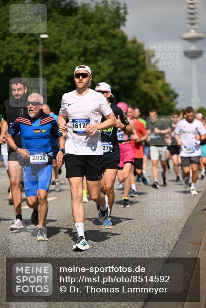 29.06.2025 - hella hamburg halbmarathon Dr. Thomas Lammeyer http://msf.ph/oto/8514592 29.06.2025 10:02:30 Kennedybrücke 1034, 1285, 1410, 1727, 2029, 2034, 2518, 2656, 2883, 3041, 3334, 3819, 3859, 3952, 4152, 4167, 5077, 5259, 5305, 5378, 5721, 6272, 6294, 6433, 6592, 6657, 6754, 6759, 6877, 7369, 7732, 7856, 8311, 8393, 8825, 9770, 10084, 10724, 11214 meine-sportfotos.de