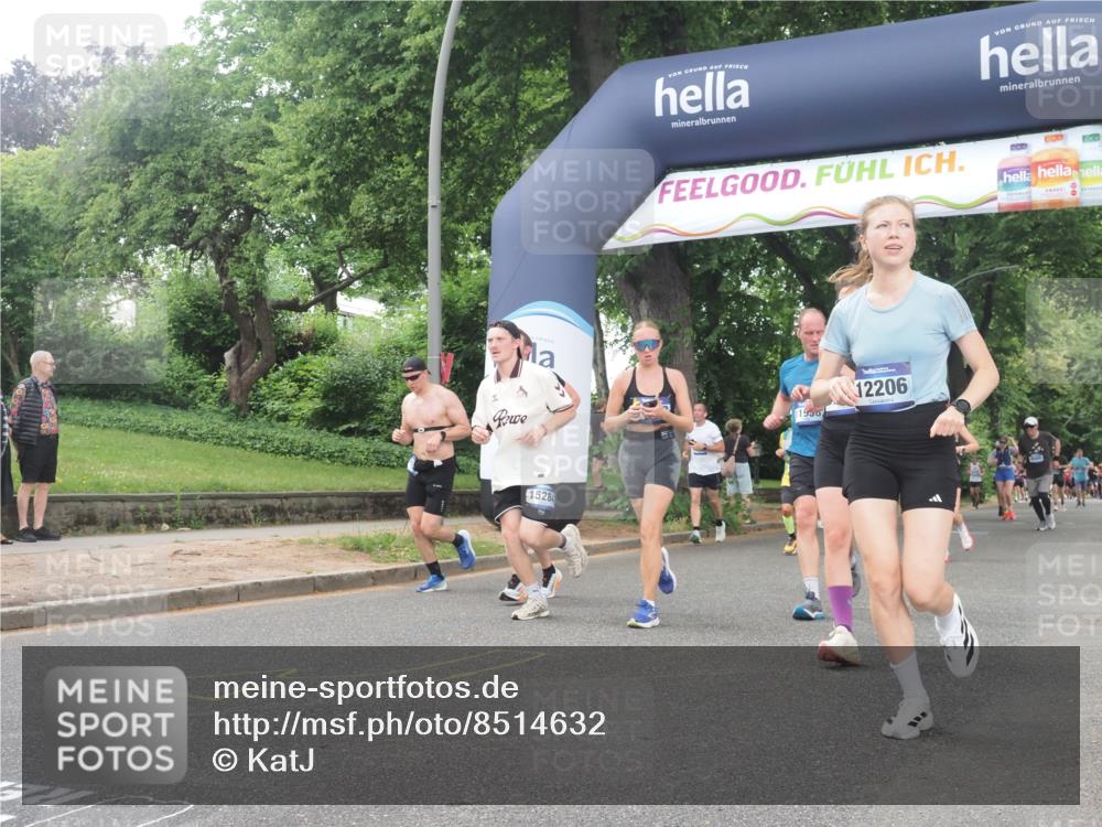 29.06.2025 - hella hamburg halbmarathon KatJ http://msf.ph/oto/8514632 29.06.2025 10:46:16 Zwischen KM18-KM19 2780, 6220, 7065, 8585 meine-sportfotos.de