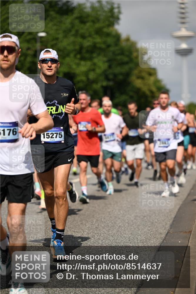 29.06.2025 - hella hamburg halbmarathon Dr. Thomas Lammeyer http://msf.ph/oto/8514637 29.06.2025 10:02:31 Kennedybrücke 1034, 1285, 1410, 1727, 2029, 2034, 2518, 2656, 2883, 3041, 3091, 3334, 3819, 3859, 3952, 4152, 4167, 5077, 5084, 5259, 5305, 5721, 6272, 6294, 6433, 6592, 6629, 6657, 6754, 6759, 6877, 7369, 7716, 7732, 7856, 8393, 8825, 9770, 10084, 10724, 11212, 11214 meine-sportfotos.de