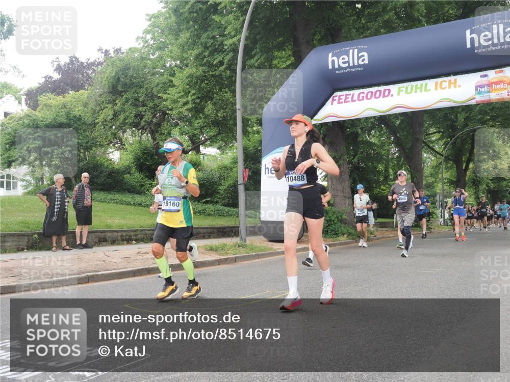 29.06.2025 - hella hamburg halbmarathon KatJ http://msf.ph/oto/8514675 29.06.2025 10:46:19 Zwischen KM18-KM19 2780, 4986, 6220, 8030 meine-sportfotos.de