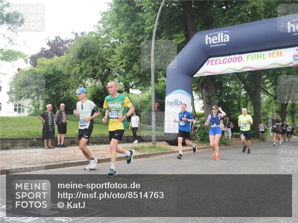 29.06.2025 - hella hamburg halbmarathon KatJ http://msf.ph/oto/8514763 29.06.2025 10:46:22 Zwischen KM18-KM19 4986, 7031, 7223, 7824, 8030, 8509 meine-sportfotos.de