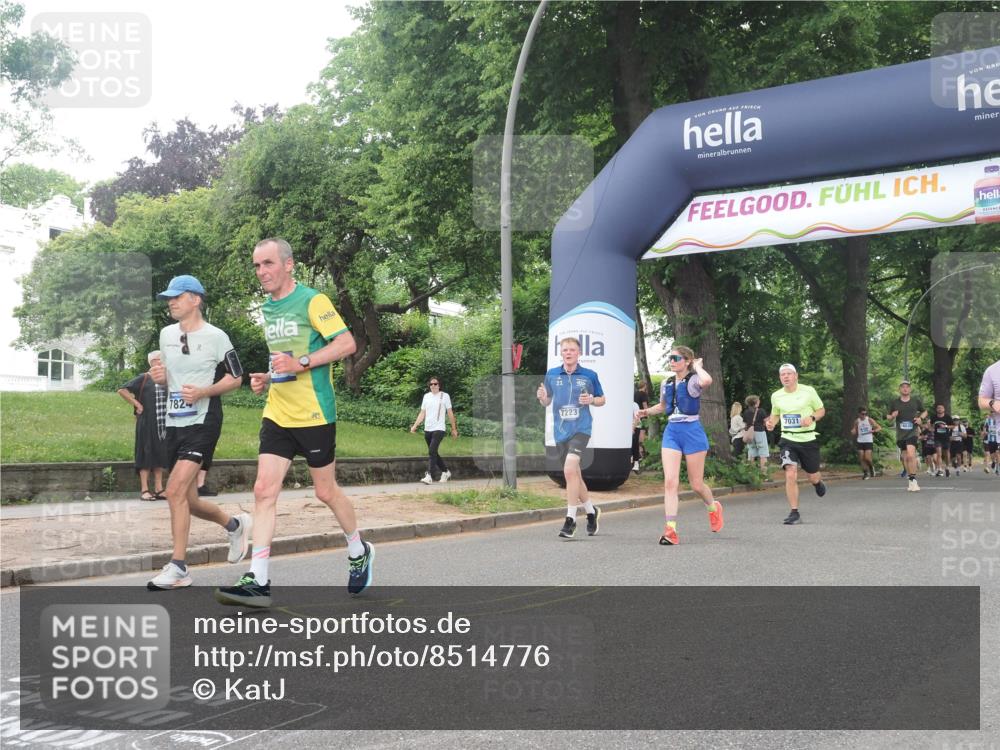 29.06.2025 - hella hamburg halbmarathon KatJ http://msf.ph/oto/8514776 29.06.2025 10:46:22 Zwischen KM18-KM19 4986, 7031, 7223, 7824, 8030, 8509 meine-sportfotos.de