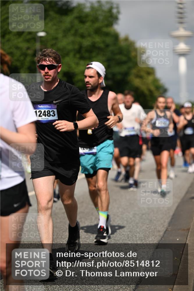 29.06.2025 - hella hamburg halbmarathon Dr. Thomas Lammeyer http://msf.ph/oto/8514812 29.06.2025 10:02:35 Kennedybrücke 1034, 1285, 1410, 1727, 1946, 1951, 2029, 2034, 2518, 2656, 2840, 2883, 3091, 3097, 3334, 3819, 3859, 3952, 4152, 4167, 5077, 5084, 5259, 5305, 5721, 6294, 6433, 6592, 6629, 6657, 6754, 6759, 6877, 7082, 7369, 7716, 7732, 7856, 8393, 8825, 9727, 9770, 10084, 10724, 11212, 11214 meine-sportfotos.de
