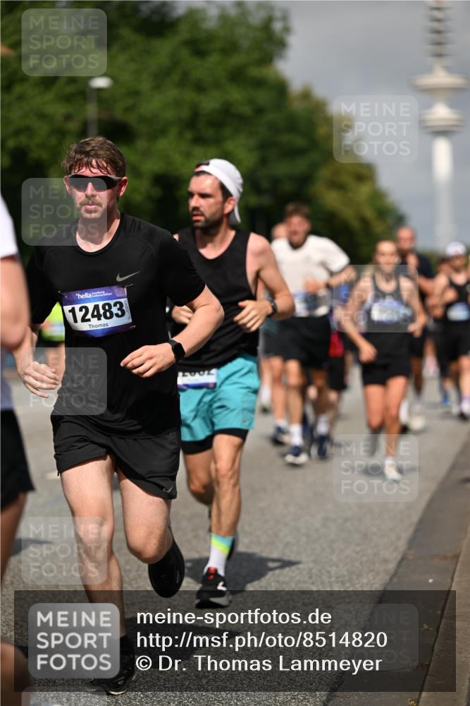 29.06.2025 - hella hamburg halbmarathon Dr. Thomas Lammeyer http://msf.ph/oto/8514820 29.06.2025 10:02:36 Kennedybrücke 1034, 1285, 1410, 1727, 1946, 1951, 2034, 2518, 2656, 2840, 2883, 3091, 3097, 3334, 3819, 3859, 3952, 4152, 4167, 5077, 5084, 5259, 5721, 6294, 6433, 6592, 6629, 6657, 6754, 6759, 6877, 7082, 7232, 7369, 7716, 7732, 7856, 8068, 8393, 8639, 8825, 9727, 9770, 10084, 10724, 11212 meine-sportfotos.de