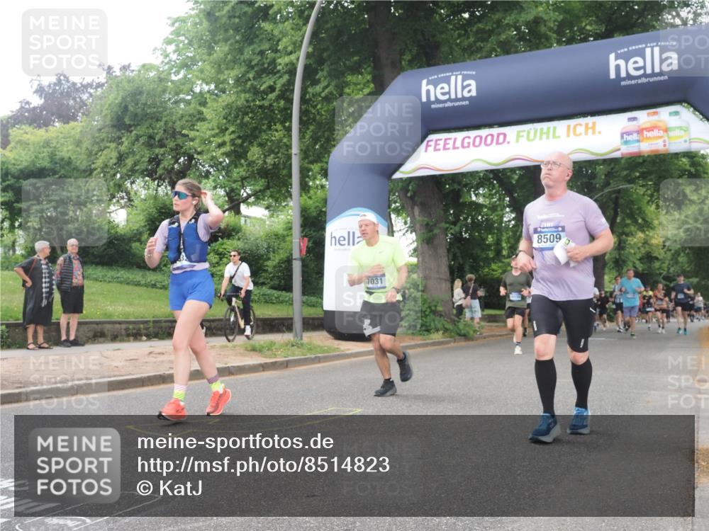 29.06.2025 - hella hamburg halbmarathon KatJ http://msf.ph/oto/8514823 29.06.2025 10:46:24 Zwischen KM18-KM19 4986, 7031, 7223, 7824, 8030, 8509 meine-sportfotos.de