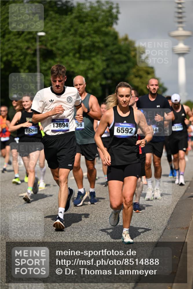 29.06.2025 - hella hamburg halbmarathon Dr. Thomas Lammeyer http://msf.ph/oto/8514888 29.06.2025 10:02:38 Kennedybrücke 1034, 1285, 1410, 1727, 1946, 1951, 2034, 2518, 2656, 2840, 2883, 2907, 3091, 3097, 3334, 3819, 3859, 3952, 4152, 4167, 5077, 5084, 5721, 6294, 6433, 6592, 6629, 6657, 6759, 6877, 7082, 7232, 7369, 7716, 7732, 8068, 8393, 8639, 8721, 9727, 9770, 10084, 10724, 11212 meine-sportfotos.de