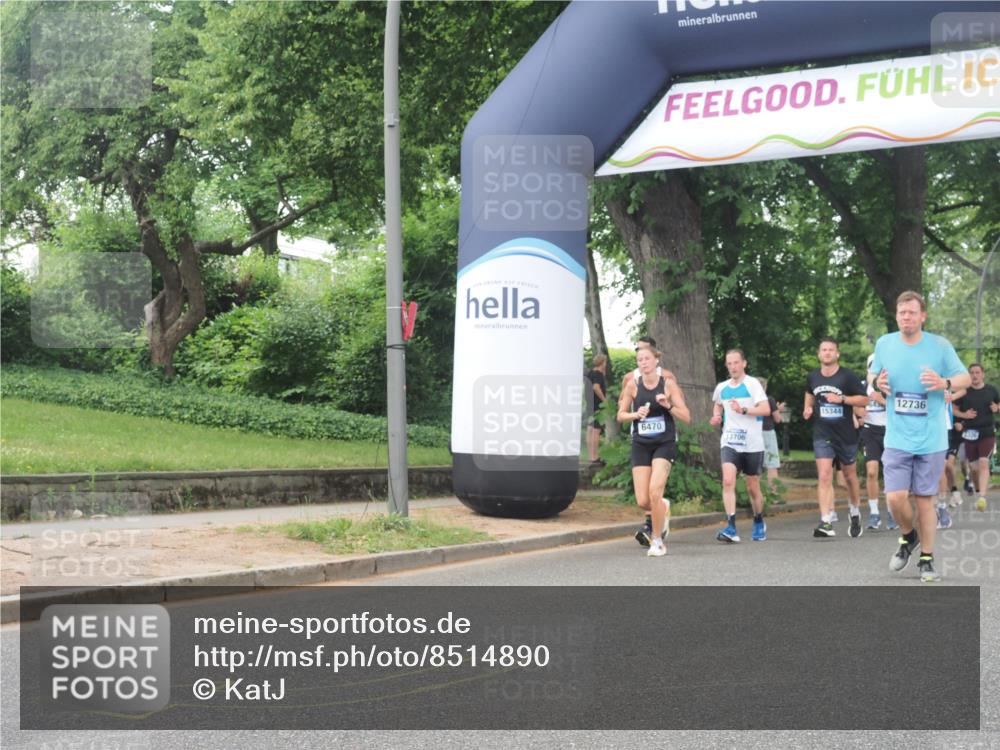 29.06.2025 - hella hamburg halbmarathon KatJ http://msf.ph/oto/8514890 29.06.2025 10:46:27 Zwischen KM18-KM19 6470, 7031, 7223, 7824, 8509 meine-sportfotos.de