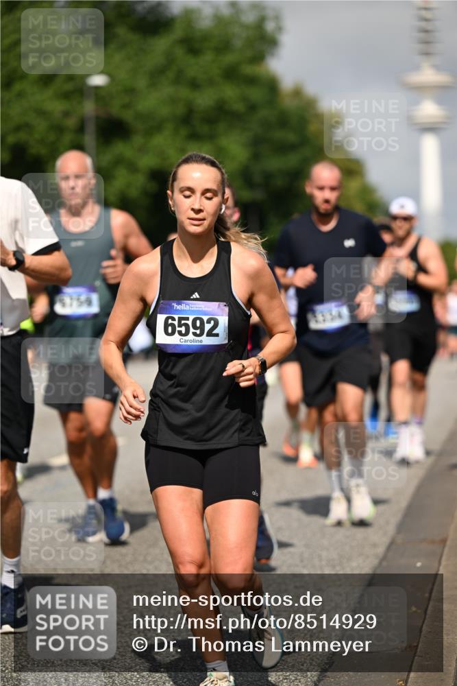 29.06.2025 - hella hamburg halbmarathon Dr. Thomas Lammeyer http://msf.ph/oto/8514929 29.06.2025 10:02:39 Kennedybrücke 1190, 1285, 1410, 1727, 1946, 1951, 2034, 2518, 2656, 2840, 2883, 2907, 3037, 3091, 3097, 3334, 3819, 3859, 3952, 4152, 4167, 5077, 5084, 5721, 6294, 6433, 6592, 6629, 6657, 6759, 6877, 7082, 7232, 7369, 7716, 7732, 8068, 8393, 8639, 8721, 9727, 9770, 10084, 10724, 11212 meine-sportfotos.de