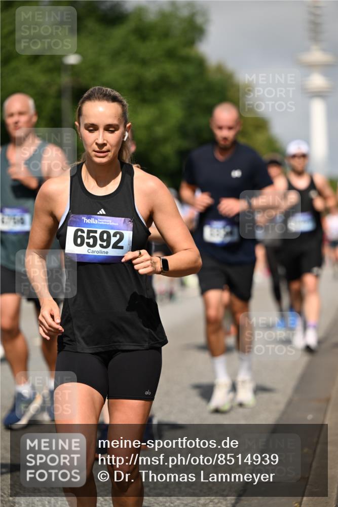 29.06.2025 - hella hamburg halbmarathon Dr. Thomas Lammeyer http://msf.ph/oto/8514939 29.06.2025 10:02:39 Kennedybrücke 1190, 1285, 1410, 1727, 1946, 1951, 2034, 2518, 2656, 2840, 2883, 2907, 3037, 3091, 3097, 3334, 3819, 3859, 3952, 4152, 4167, 5077, 5084, 5721, 6294, 6433, 6592, 6629, 6657, 6759, 6877, 7082, 7232, 7369, 7716, 7732, 8068, 8393, 8639, 8721, 9727, 9770, 10084, 10724, 11212 meine-sportfotos.de