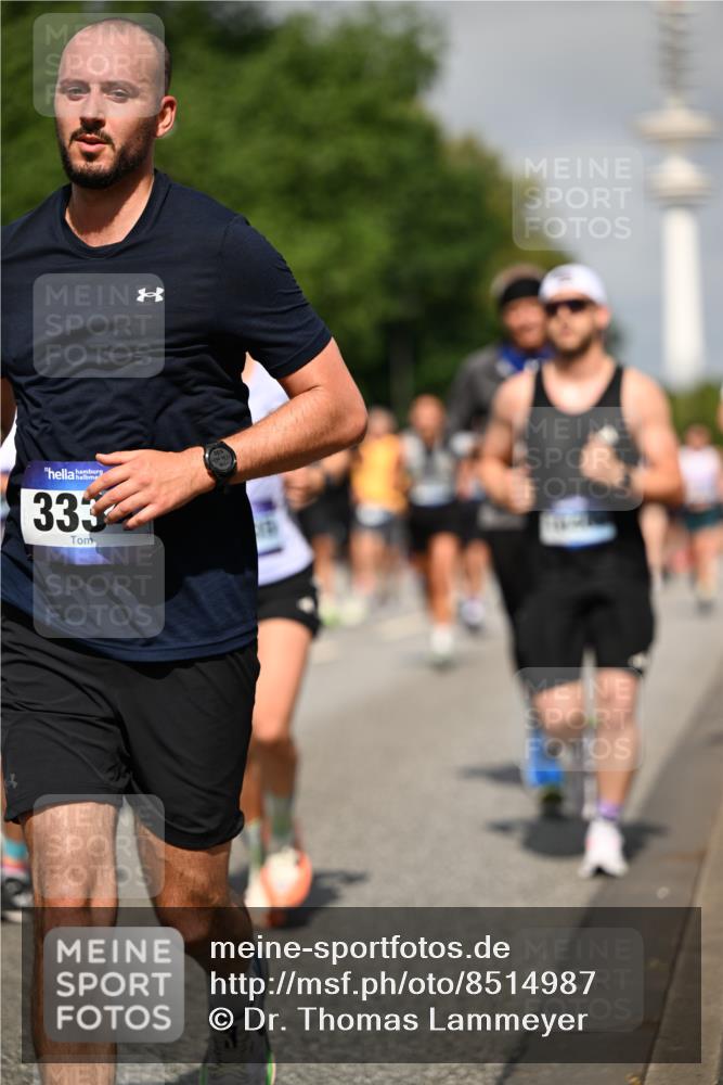 29.06.2025 - hella hamburg halbmarathon Dr. Thomas Lammeyer http://msf.ph/oto/8514987 29.06.2025 10:02:41 Kennedybrücke 1190, 1285, 1410, 1485, 1727, 1946, 1951, 2034, 2518, 2656, 2840, 2883, 2907, 3037, 3091, 3097, 3334, 3715, 3859, 3952, 4152, 4167, 5077, 5084, 5721, 6294, 6433, 6592, 6629, 6657, 6759, 6877, 7082, 7232, 7369, 7716, 7732, 8068, 8322, 8393, 8639, 8721, 9727, 9770, 10724, 11212 meine-sportfotos.de