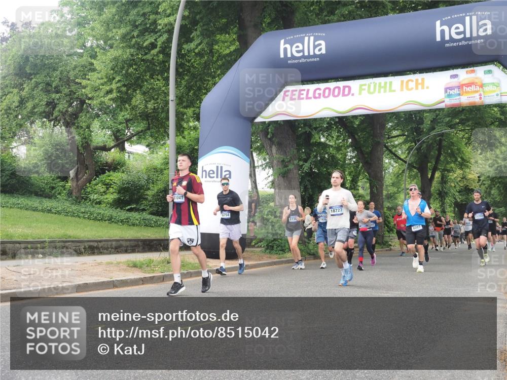 29.06.2025 - hella hamburg halbmarathon KatJ http://msf.ph/oto/8515042 29.06.2025 10:46:35 Zwischen KM18-KM19 2730, 4238, 6033, 6087, 6438, 6754, 8326 meine-sportfotos.de