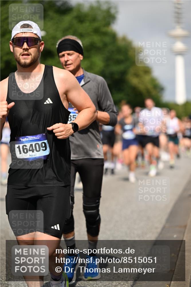 29.06.2025 - hella hamburg halbmarathon Dr. Thomas Lammeyer http://msf.ph/oto/8515051 29.06.2025 10:02:43 Kennedybrücke 1190, 1410, 1485, 1727, 1946, 1951, 1972, 2034, 2518, 2656, 2840, 2883, 2907, 3037, 3091, 3097, 3334, 3715, 3859, 3952, 4152, 4167, 5077, 5084, 5492, 6294, 6399, 6433, 6592, 6629, 6657, 6759, 6877, 7082, 7232, 7369, 7716, 7732, 8068, 8322, 8393, 8639, 8721, 8798, 9727, 9770, 10724, 11212 meine-sportfotos.de