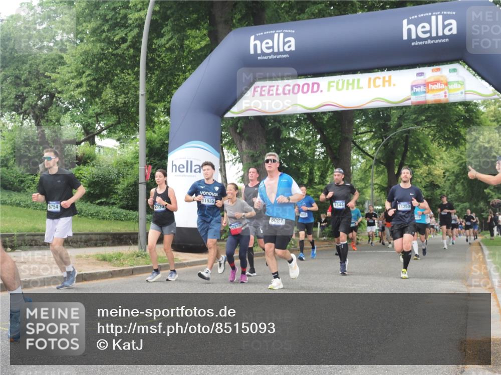 29.06.2025 - hella hamburg halbmarathon KatJ http://msf.ph/oto/8515093 29.06.2025 10:46:37 Zwischen KM18-KM19 1019, 1544, 2730, 4238, 6033, 6087, 6438, 6754, 8326 meine-sportfotos.de