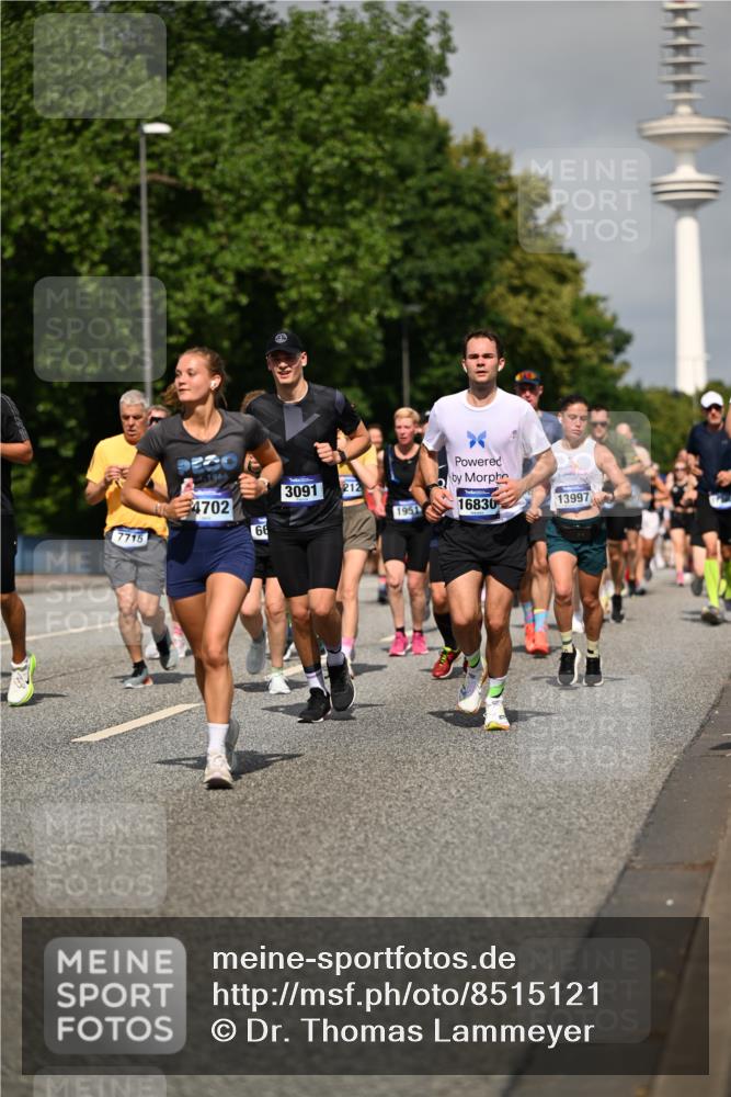 29.06.2025 - hella hamburg halbmarathon Dr. Thomas Lammeyer http://msf.ph/oto/8515121 29.06.2025 10:02:44 Kennedybrücke 1190, 1410, 1485, 1727, 1946, 1951, 1972, 2518, 2656, 2840, 2883, 2907, 3037, 3091, 3097, 3334, 3715, 3859, 3952, 4152, 4167, 5077, 5084, 5492, 6294, 6390, 6399, 6433, 6592, 6629, 6657, 6759, 6877, 7082, 7232, 7369, 7716, 7732, 8068, 8322, 8393, 8639, 8721, 8772, 8798, 9727, 9770, 10724, 11212 meine-sportfotos.de