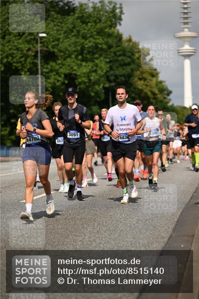 29.06.2025 - hella hamburg halbmarathon Dr. Thomas Lammeyer http://msf.ph/oto/8515140 29.06.2025 10:02:45 Kennedybrücke 1190, 1410, 1485, 1727, 1946, 1951, 1972, 2518, 2656, 2840, 2883, 2907, 3037, 3091, 3097, 3334, 3715, 3952, 4152, 4167, 5077, 5084, 5492, 6294, 6390, 6399, 6592, 6629, 6657, 6759, 6877, 7082, 7232, 7369, 7716, 8068, 8322, 8393, 8639, 8721, 8772, 8798, 9727, 10724, 11212 meine-sportfotos.de