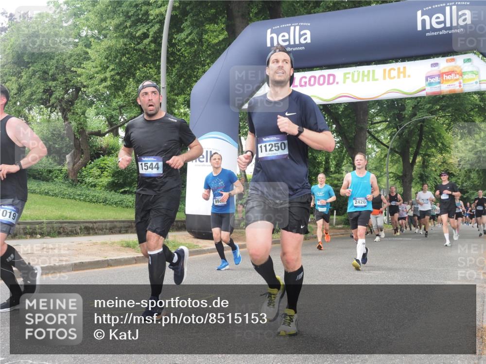 29.06.2025 - hella hamburg halbmarathon KatJ http://msf.ph/oto/8515153 29.06.2025 10:46:40 Zwischen KM18-KM19 1019, 1544, 2426, 2730, 6087, 6754 meine-sportfotos.de