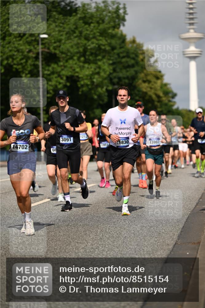 29.06.2025 - hella hamburg halbmarathon Dr. Thomas Lammeyer http://msf.ph/oto/8515154 29.06.2025 10:02:45 Kennedybrücke 1190, 1410, 1485, 1727, 1946, 1951, 1972, 2518, 2656, 2840, 2883, 2907, 3037, 3091, 3097, 3334, 3715, 3952, 4152, 4167, 5077, 5084, 5492, 6294, 6390, 6399, 6592, 6629, 6657, 6759, 6877, 7082, 7232, 7369, 7716, 8068, 8322, 8393, 8639, 8721, 8772, 8798, 9727, 10724, 11212 meine-sportfotos.de