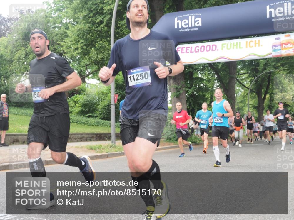 29.06.2025 - hella hamburg halbmarathon KatJ http://msf.ph/oto/8515170 29.06.2025 10:46:40 Zwischen KM18-KM19 1019, 1544, 2426, 2730, 6087, 6754 meine-sportfotos.de