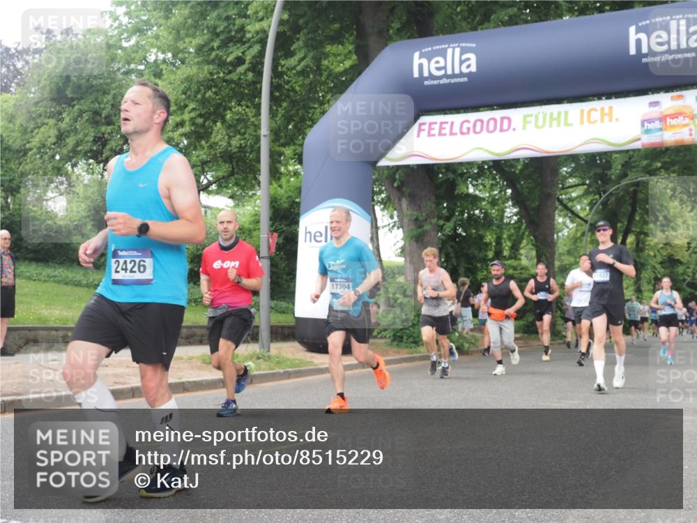 29.06.2025 - hella hamburg halbmarathon KatJ http://msf.ph/oto/8515229 29.06.2025 10:46:42 Zwischen KM18-KM19 1019, 1544, 2426, 2730, 6087, 6754 meine-sportfotos.de