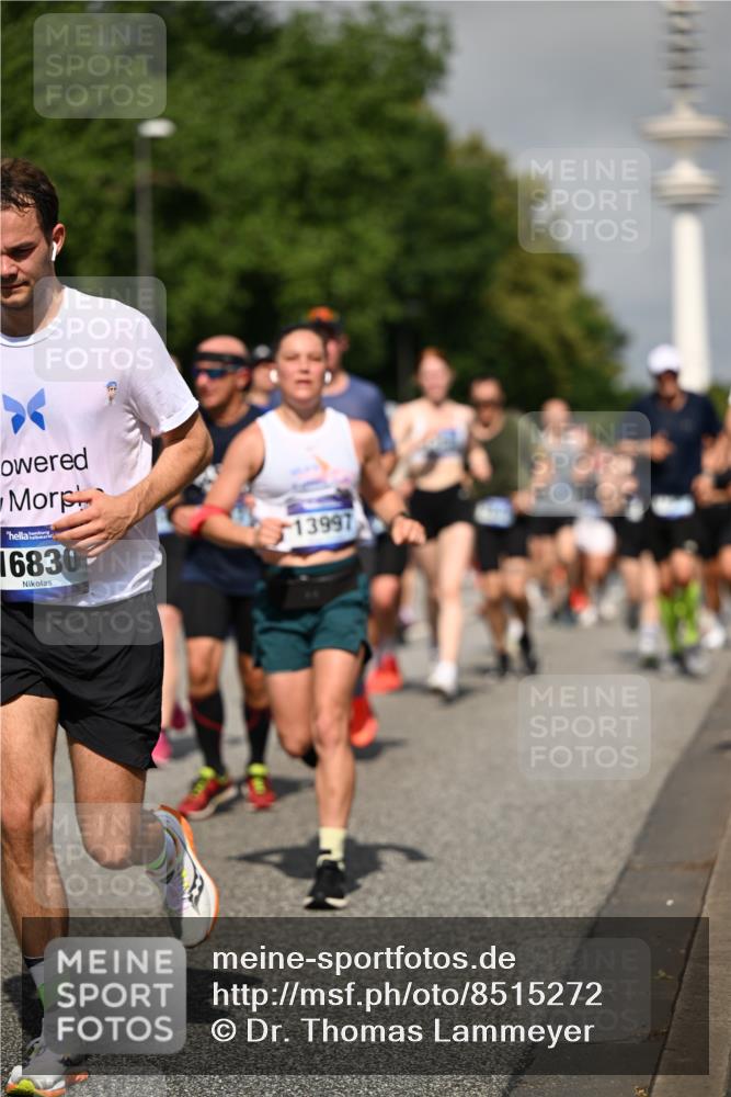 29.06.2025 - hella hamburg halbmarathon Dr. Thomas Lammeyer http://msf.ph/oto/8515272 29.06.2025 10:02:48 Kennedybrücke 1190, 1410, 1485, 1727, 1946, 1951, 1972, 2840, 2907, 3037, 3091, 3097, 3334, 3715, 3952, 4152, 4167, 5084, 5492, 6294, 6390, 6399, 6585, 6592, 6629, 6657, 6759, 7082, 7232, 7716, 7864, 8068, 8154, 8322, 8639, 8721, 8772, 8798, 9727, 9884, 10488, 10724, 11212 meine-sportfotos.de
