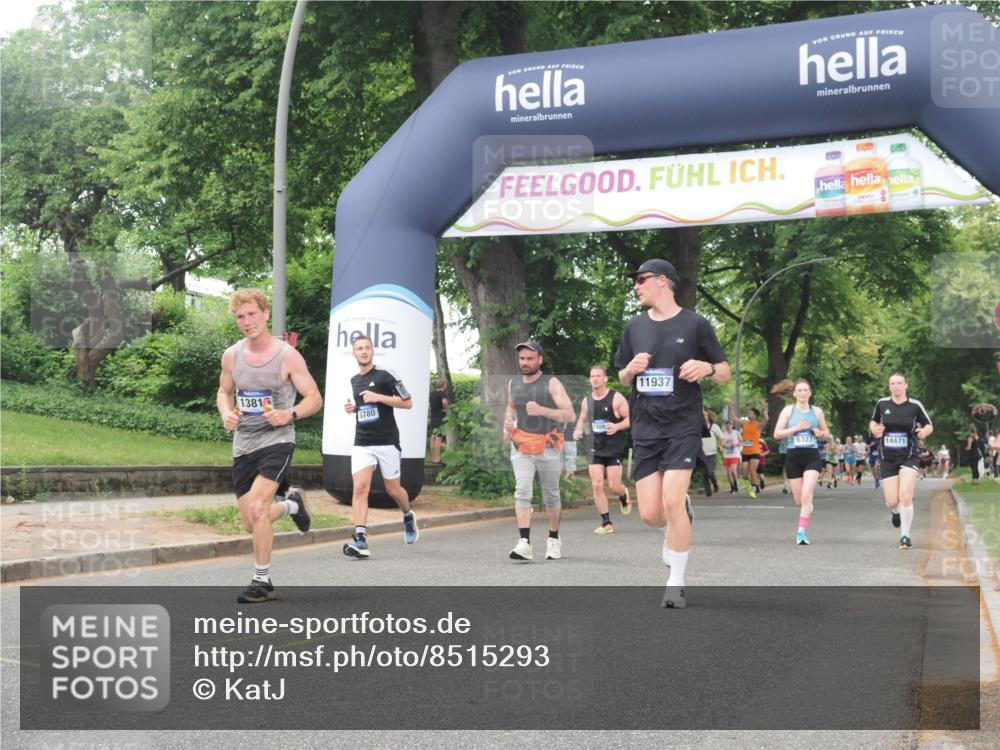 29.06.2025 - hella hamburg halbmarathon KatJ http://msf.ph/oto/8515293 29.06.2025 10:46:43 Zwischen KM18-KM19 1019, 1544, 2426, 2730, 3780, 6087, 6327 meine-sportfotos.de