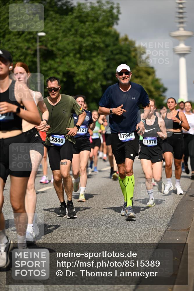 29.06.2025 - hella hamburg halbmarathon Dr. Thomas Lammeyer http://msf.ph/oto/8515389 29.06.2025 10:02:51 Kennedybrücke 1190, 1410, 1485, 1946, 1951, 1972, 2840, 2907, 3037, 3091, 3097, 3334, 3715, 3952, 4152, 4839, 5084, 5492, 6294, 6390, 6399, 6585, 6629, 6657, 6759, 7082, 7232, 7716, 7864, 8068, 8154, 8322, 8639, 8721, 8772, 8798, 9727, 9884, 10266, 10488, 10724, 11212 meine-sportfotos.de
