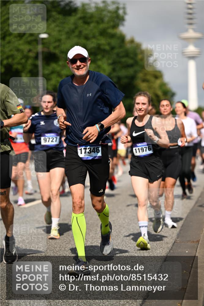 29.06.2025 - hella hamburg halbmarathon Dr. Thomas Lammeyer http://msf.ph/oto/8515432 29.06.2025 10:02:52 Kennedybrücke 1190, 1410, 1485, 1946, 1951, 1972, 2840, 2907, 3037, 3091, 3097, 3715, 3952, 4152, 4839, 5084, 5391, 5492, 6294, 6390, 6399, 6585, 6629, 6657, 7082, 7232, 7716, 7864, 8068, 8154, 8322, 8639, 8721, 8772, 8798, 9727, 9884, 10266, 10488, 10724, 11068, 11212 meine-sportfotos.de