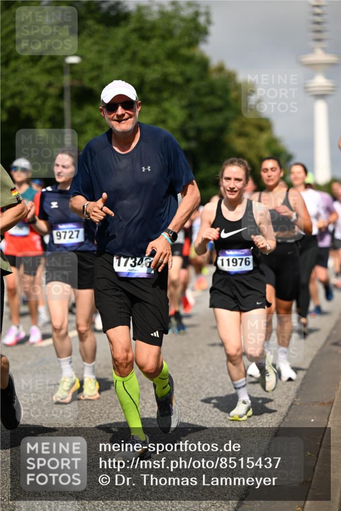 29.06.2025 - hella hamburg halbmarathon Dr. Thomas Lammeyer http://msf.ph/oto/8515437 29.06.2025 10:02:52 Kennedybrücke 1190, 1410, 1485, 1946, 1951, 1972, 2840, 2907, 3037, 3091, 3097, 3715, 3952, 4152, 4839, 5084, 5391, 5492, 6294, 6390, 6399, 6585, 6629, 6657, 7082, 7232, 7716, 7864, 8068, 8154, 8322, 8639, 8721, 8772, 8798, 9727, 9884, 10266, 10488, 10724, 11068, 11212 meine-sportfotos.de