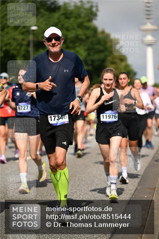 29.06.2025 - hella hamburg halbmarathon Dr. Thomas Lammeyer http://msf.ph/oto/8515444 29.06.2025 10:02:52 Kennedybrücke 1190, 1410, 1485, 1946, 1951, 1972, 2840, 2907, 3037, 3091, 3097, 3715, 3952, 4152, 4839, 5084, 5391, 5492, 6294, 6390, 6399, 6585, 6629, 6657, 7082, 7232, 7716, 7864, 8068, 8154, 8322, 8639, 8721, 8772, 8798, 9727, 9884, 10266, 10488, 10724, 11068, 11212 meine-sportfotos.de