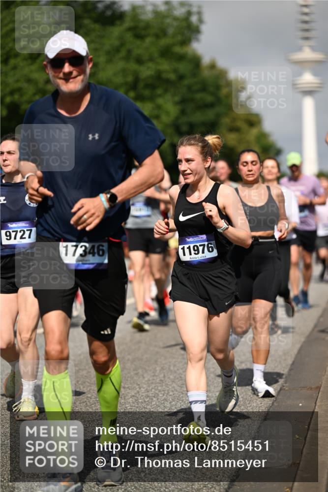 29.06.2025 - hella hamburg halbmarathon Dr. Thomas Lammeyer http://msf.ph/oto/8515451 29.06.2025 10:02:53 Kennedybrücke 1190, 1410, 1485, 1946, 1951, 1972, 2741, 2840, 2907, 3037, 3091, 3097, 3715, 3952, 4152, 4839, 5084, 5391, 5492, 6294, 6390, 6399, 6585, 6629, 7082, 7232, 7716, 7864, 8068, 8154, 8322, 8639, 8721, 8772, 8798, 9655, 9727, 9884, 10266, 10488, 10724, 11068, 11212 meine-sportfotos.de