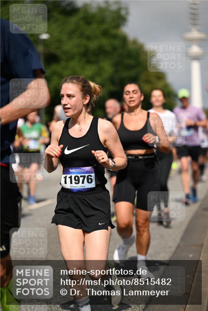 29.06.2025 - hella hamburg halbmarathon Dr. Thomas Lammeyer http://msf.ph/oto/8515482 29.06.2025 10:02:54 Kennedybrücke 1190, 1410, 1485, 1946, 1951, 1972, 2741, 2840, 2907, 2911, 3037, 3091, 3097, 3715, 3952, 4839, 5084, 5391, 5492, 6294, 6390, 6399, 6585, 6629, 7082, 7232, 7716, 7864, 8068, 8154, 8322, 8639, 8721, 8772, 8798, 9655, 9727, 9884, 10266, 10488, 11068, 11212 meine-sportfotos.de