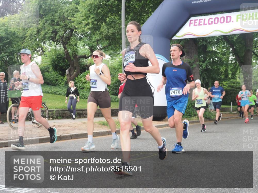 29.06.2025 - hella hamburg halbmarathon KatJ http://msf.ph/oto/8515501 29.06.2025 10:46:53 Zwischen KM18-KM19 2091, 7476, 8481, 8531 meine-sportfotos.de