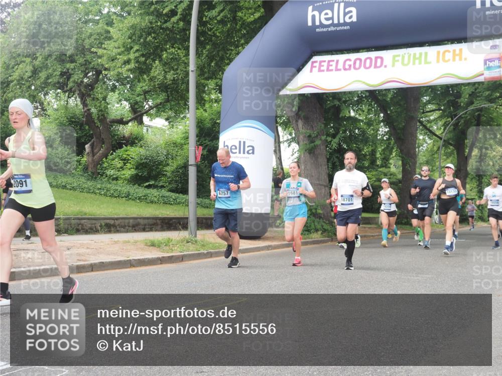 29.06.2025 - hella hamburg halbmarathon KatJ http://msf.ph/oto/8515556 29.06.2025 10:46:55 Zwischen KM18-KM19 1681, 2091, 6757, 7476, 8481, 8531 meine-sportfotos.de
