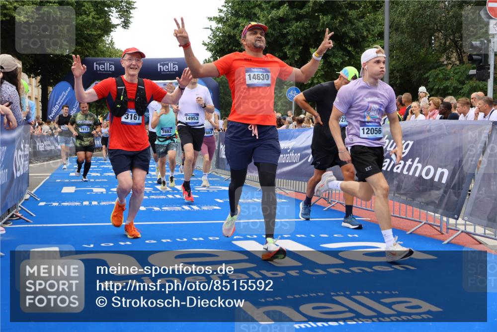 29.06.2025 - hella hamburg halbmarathon Strokosch-Dieckow http://msf.ph/oto/8515592 29.06.2025 11:18:49 Ziel 1015, 1936, 2094, 2471, 3161, 4170, 4539, 5937, 6328, 7882, 7883, 7913, 9005, 9011, 9549, 12031, 12056, 13013, 14630, 14819, 14953, 15942, 16829, 17456, 17719, 18648 meine-sportfotos.de