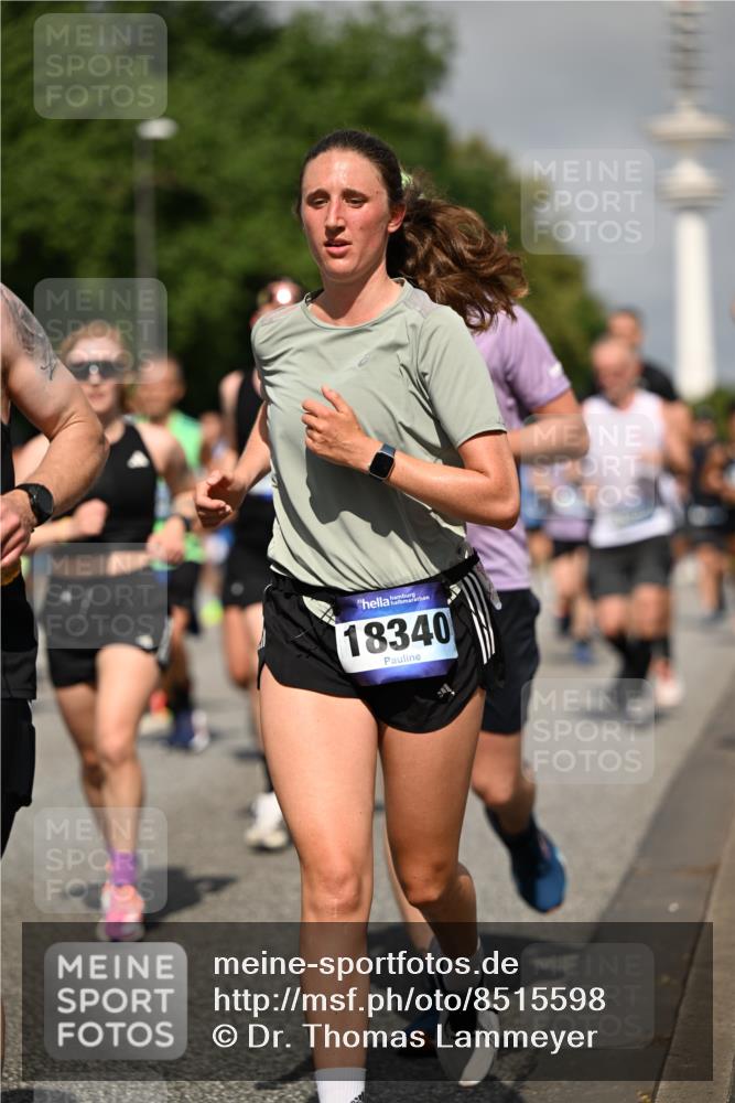 29.06.2025 - hella hamburg halbmarathon Dr. Thomas Lammeyer http://msf.ph/oto/8515598 29.06.2025 10:02:57 Kennedybrücke 1190, 1410, 1485, 1715, 1719, 1946, 1951, 1972, 2741, 2840, 2907, 2911, 3037, 3091, 3097, 3715, 4839, 5084, 5391, 5492, 6294, 6390, 6399, 6585, 6629, 7082, 7129, 7130, 7232, 7716, 7864, 8068, 8154, 8322, 8639, 8721, 8772, 8798, 9655, 9727, 9884, 10266, 10488, 11068, 11212 meine-sportfotos.de