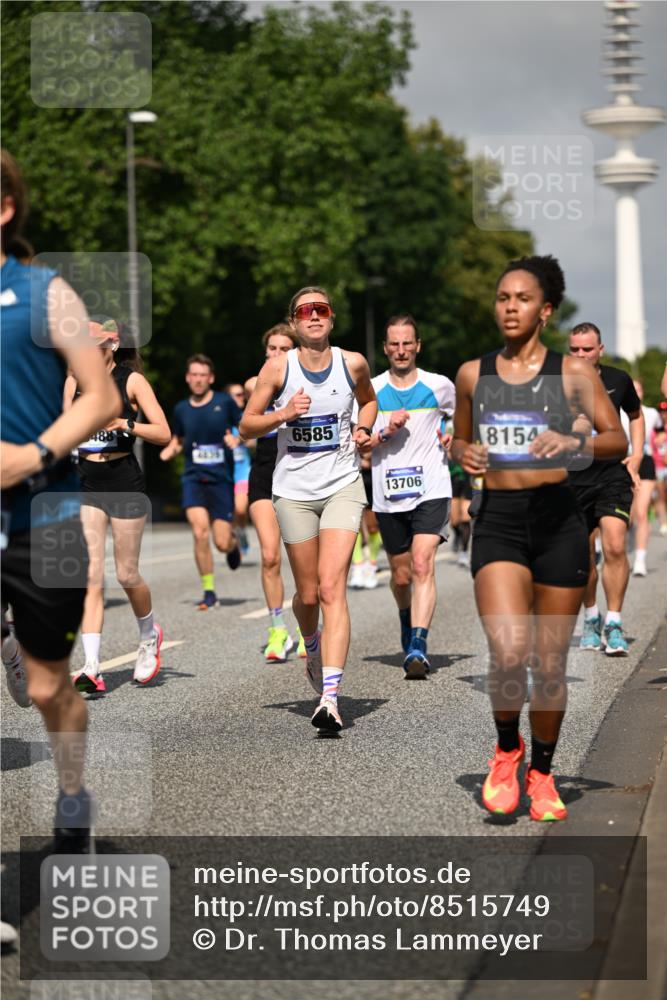 29.06.2025 - hella hamburg halbmarathon Dr. Thomas Lammeyer http://msf.ph/oto/8515749 29.06.2025 10:03:03 Kennedybrücke 1190, 1366, 1485, 1506, 1715, 1719, 1946, 1972, 2741, 2840, 2907, 2911, 3037, 3715, 4467, 4839, 5391, 5492, 5866, 6390, 6399, 6416, 6585, 7129, 7130, 7232, 7395, 7864, 8068, 8154, 8322, 8639, 8721, 8772, 8798, 9655, 9727, 9884, 9922, 10266, 10488, 11041, 11068 meine-sportfotos.de