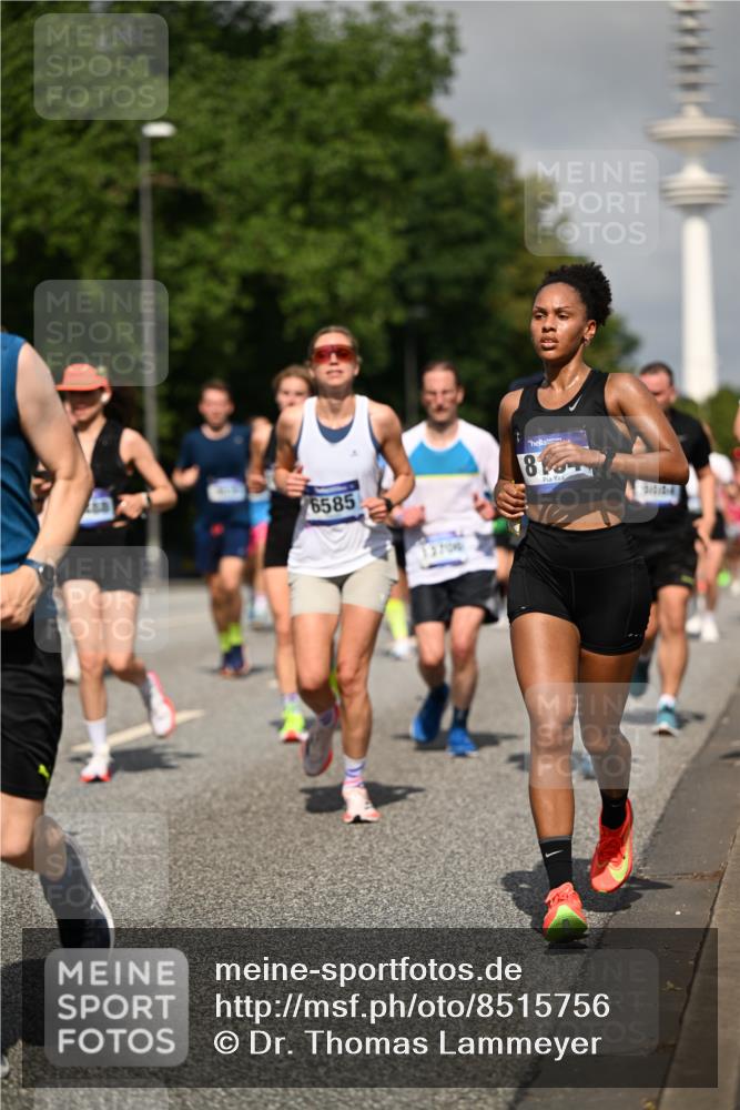29.06.2025 - hella hamburg halbmarathon Dr. Thomas Lammeyer http://msf.ph/oto/8515756 29.06.2025 10:03:03 Kennedybrücke 1190, 1366, 1485, 1506, 1715, 1719, 1946, 1972, 2741, 2840, 2907, 2911, 3037, 3715, 4467, 4839, 5391, 5492, 5866, 6390, 6399, 6416, 6585, 7129, 7130, 7232, 7395, 7864, 8068, 8154, 8322, 8639, 8721, 8772, 8798, 9655, 9727, 9884, 9922, 10266, 10488, 11041, 11068 meine-sportfotos.de