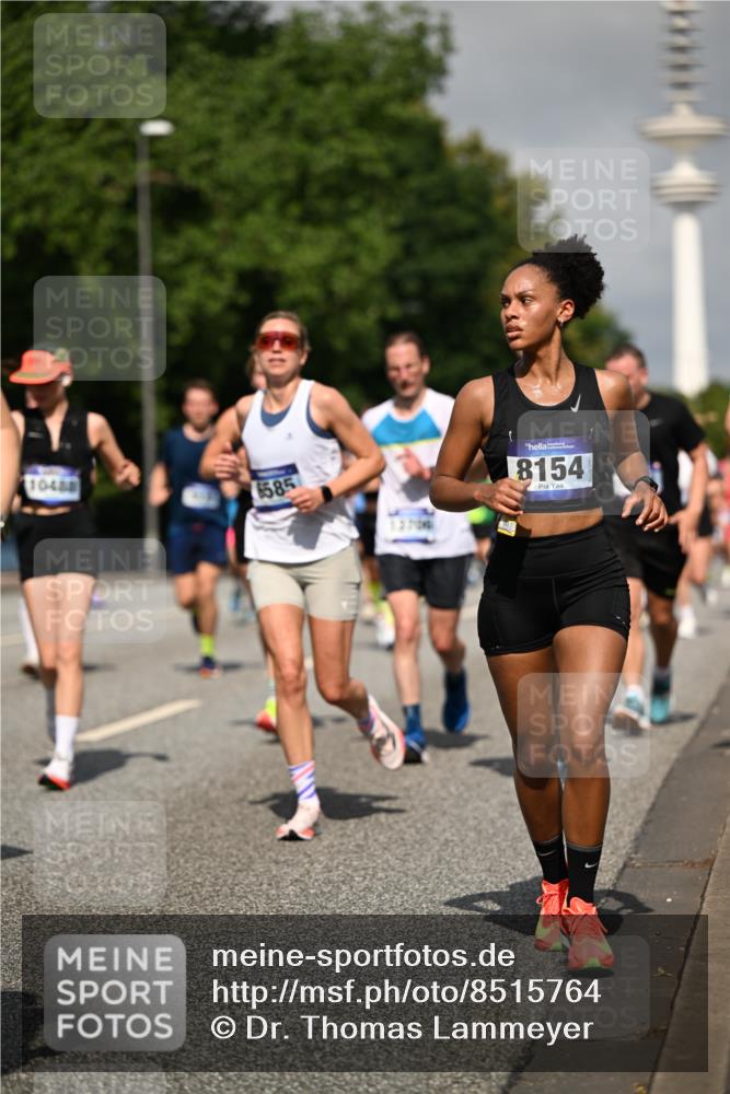 29.06.2025 - hella hamburg halbmarathon Dr. Thomas Lammeyer http://msf.ph/oto/8515764 29.06.2025 10:03:03 Kennedybrücke 1190, 1366, 1485, 1506, 1715, 1719, 1946, 1972, 2741, 2840, 2907, 2911, 3037, 3715, 4467, 4839, 5391, 5492, 5866, 6390, 6399, 6416, 6585, 7129, 7130, 7232, 7395, 7864, 8068, 8154, 8322, 8639, 8721, 8772, 8798, 9655, 9727, 9884, 9922, 10266, 10488, 11041, 11068 meine-sportfotos.de