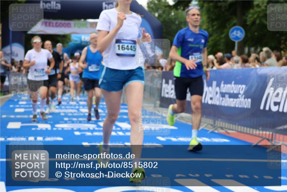 29.06.2025 - hella hamburg halbmarathon Strokosch-Dieckow http://msf.ph/oto/8515802 29.06.2025 11:19:10 Ziel 1046, 1137, 1234, 4637, 5910, 7553, 8281, 8665, 9688, 10314, 10317, 10320, 10602, 11352, 12548, 12552, 12741, 13448, 13588, 14236, 14353, 14593, 15124, 15182, 16161, 16168, 16445, 17049, 17838, 18336 meine-sportfotos.de