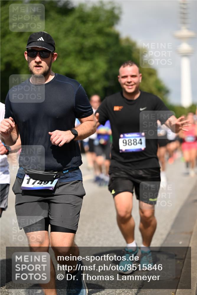 29.06.2025 - hella hamburg halbmarathon Dr. Thomas Lammeyer http://msf.ph/oto/8515846 29.06.2025 10:03:06 Kennedybrücke 1190, 1366, 1485, 1506, 1715, 1719, 1972, 2630, 2741, 2907, 2911, 3037, 3715, 4467, 4839, 5391, 5492, 5866, 6390, 6399, 6416, 6585, 7129, 7130, 7232, 7395, 7833, 7864, 8068, 8154, 8322, 8639, 8721, 8772, 8798, 9655, 9884, 9922, 10266, 10488, 11041, 11068 meine-sportfotos.de