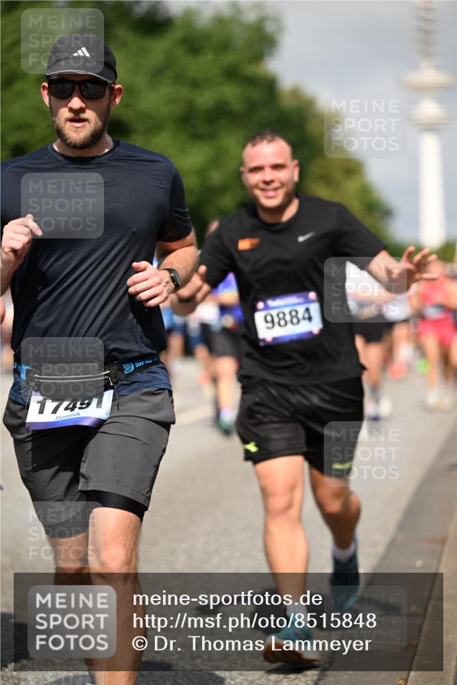 29.06.2025 - hella hamburg halbmarathon Dr. Thomas Lammeyer http://msf.ph/oto/8515848 29.06.2025 10:03:06 Kennedybrücke 1190, 1366, 1485, 1506, 1715, 1719, 1972, 2630, 2741, 2907, 2911, 3037, 3715, 4467, 4839, 5391, 5492, 5866, 6390, 6399, 6416, 6585, 7129, 7130, 7232, 7395, 7833, 7864, 8068, 8154, 8322, 8639, 8721, 8772, 8798, 9655, 9884, 9922, 10266, 10488, 11041, 11068 meine-sportfotos.de